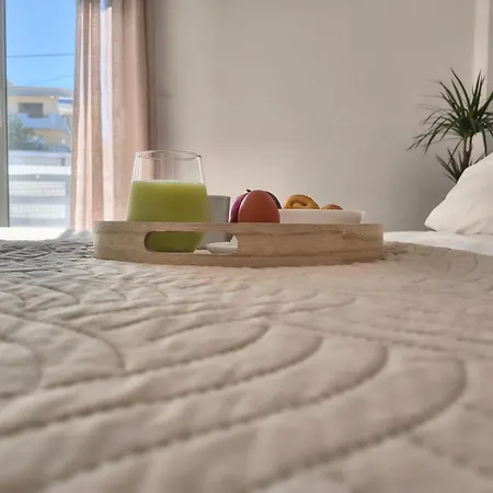 Rodini Ylia - Maisonette With Yard Appartement *