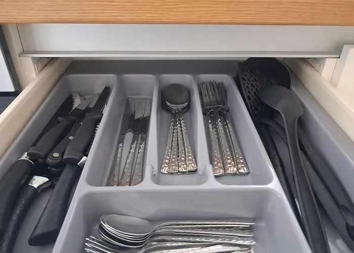 Rodini Ylia - Maisonette With Yard Appartement