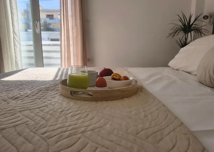 Rodini Ylia - Maisonette With Yard